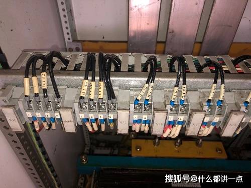 浙江高壓電力設(shè)備絕緣清洗需要知道的注意事項(xiàng)是什么